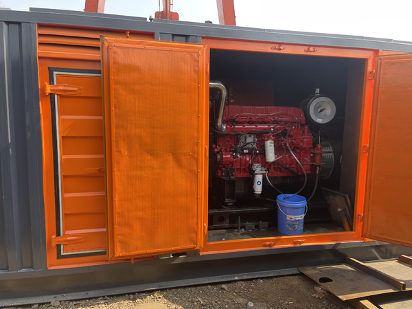 新华哪些因素会影响 200KW 柴油发电机的燃油消耗率？
